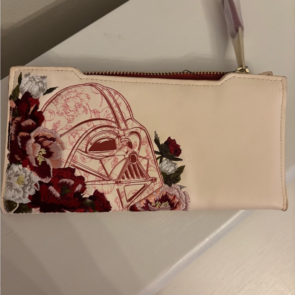 NWT Loungefly Star Wars Wallet